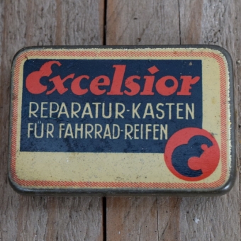 Flickzeug Blechdose "EXCELSIOR" orig. 20 er Jahre, 53 x 36 x 9 mm, ohne Inhalt 