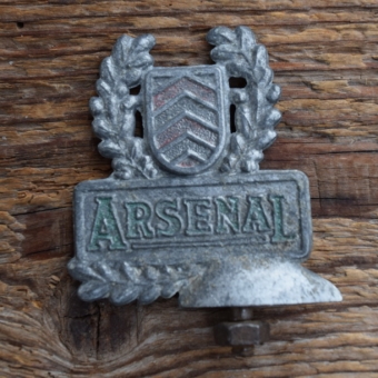 Schutzblechfigur ARSENAL, Alu Druckguss, orig. Altbestand 50er Jahre, Zustand siehe Bild 