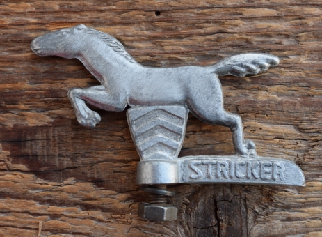 Schutzblechfigur STRICKER "STRICKERCHEN", Alu Druckguss, orig. Altbestand, Zustand siehe Bild 