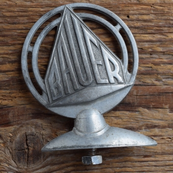 Schutzblechfigur BAUER, Alu Druckguss, orig. Altbestand 50er Jahre, Zustand siehe Bild 