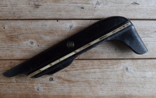 Kettenschutz "HHH - GROSSHANDELWAPPEN", Länge c.a. 32 cm, orig. 50er J., unrestaurierter Zustand gem. Bildern 