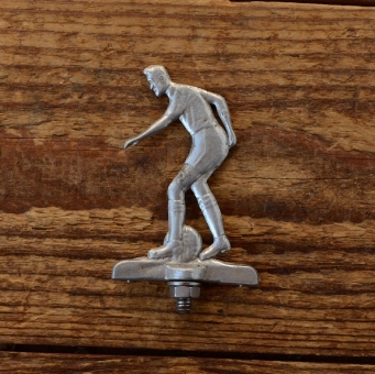 Schutzblechfigur FUSSBALLER - passend für jedes Rad, Alu Druckguss, orig. Altbestand 30-50er Jahre, Zustand siehe Bild 