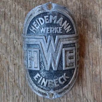 Steuerkopfschild HWE HEIDEMANN-WERKE EINBECK, 50er Jahre, Originalschild aus Sammlungsbestand 