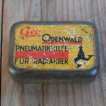 Flickzeug Blechdose "GEO ODENWALD" orig. 30 er Jahre, 67 x 46 x 22 mm, ohne Inhalt 