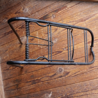 Gepäckträger, orig. 50er/60er Jahre, mit leichten Gebrauchsspuren, u. A. für Miele und NSU, schwarz 