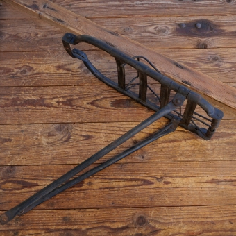 Gepäckträger, orig. 30er Jahre, schwarz, schwere, breite Ausf., für 26 Zoll, gebr. 
