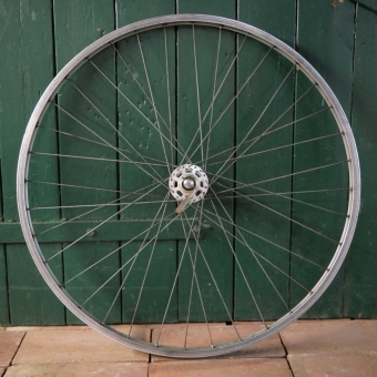 Laufrad vorn, 27 Zoll (630mm), Kastenfelge Alu konkav, Hochflansch-Nabe, gebr.    