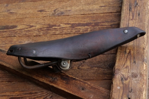 Sattel STEPHAN/Mühlhausen, für Rennrad, Leder, braun, Gestell ursprünglich vernickelt, original 20er Jahre, gebr. 