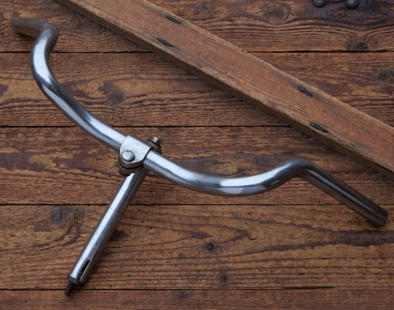 Fahrradlenker mit Vorbau KOERDT (FRIKO), DIAMANT-Kuhhorn-Form, 50er/60er J., verchromt, gebr. 