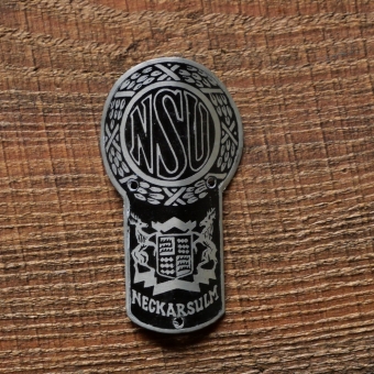Steuerkopfschild NSU, Ausf. für frühes Motorfahrrad, gutes, ca. 40 Jahre altes Replik des raren Schildes. 