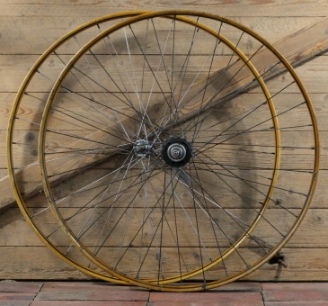 Laufradsatz 28 Zoll, Außenmaß ca. 645 mm, für Wulstbereifung, 1936, Holzdekor, KRZ und TORPEDO Nabe, gebr. 