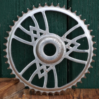 Kettenblatt VICTORIA, 30er J., 1/2 Zoll, verchromt, zum Aufpressen, 46 Zähne, gebr. 