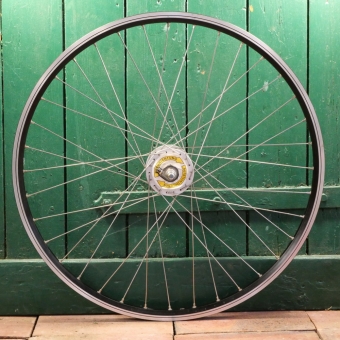 Vorderrad, "Exal", 26 Zoll (559), Alu, Hohlkammerfelge, Shimano DH 3N20, Nabendynamo, NOS 