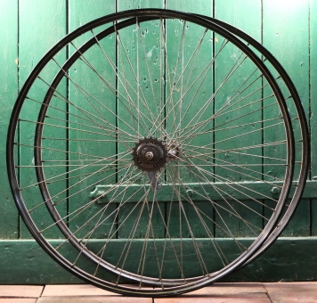 Laufradsatz 28 x 1,75 (622) für Drahtbereifung, um 1960, passend für NSU, gebr. 