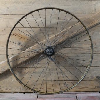 Hinterrad für Wulstbereifung 26 Zoll (571), 1933, Felge Holzdekor, Torpedo-Nabe verchromt, gebr. 