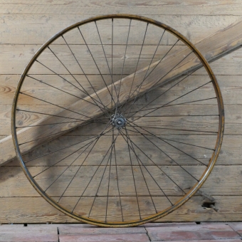 Vorderrad für Wulstbereifung 28 Zoll ,Außendurchmesser ca. 645 mm,1930er J., Felge Holzdekor, Linien schwarz/gold, F&S-Nabe verchromt, gebr.  