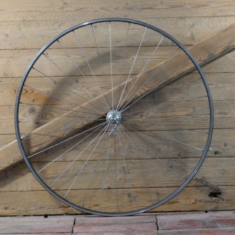 Vorderrad für Schlauchbereifung 27 Zoll (630), 1970er/80er J., für Rennrad, GALLI Top Pro-Felge, CAMPAGNOLO-Nabe, gebr. 