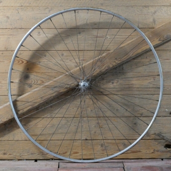 Vorderrad 27 Zoll (630), 50er J., für Bahn-Rennrad, OLYMPIC Hohlkammer-Schlauchreifenfelge, Nabe: F.B, gebr. 