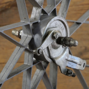 Vorderrad SACHS Alu-Guss, 26 Zoll (590), grau, 1980/90er J., SACHS Trommelbremsnabe, gebr. 