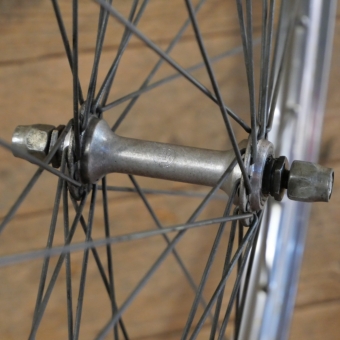 Vorderrad mit Westwood-Felge, 28 Zoll (622), verchromt, 1980er J., MAILLARD-Nabe, gebr. 