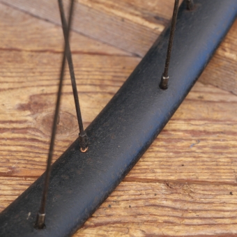 Vorderrad 28 Zoll, Außendurchmesser ca. 645mm, für Wulstbereifung, 1930er J., schwarz,, F&S-Nabe verchromt, gebr. 