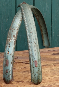 Schutzbleche Satz ADLER, 28 Zoll, Herrenausführung, 50er J., lindgrün, Linien dunkelgrün/weiß, gebr. 