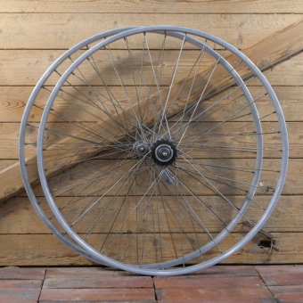 Laufradsatz 26 Zoll (559), für Drahtbereifung Sportrad, original 1952, ALTENBURGER Alufelgen, Naben F&S/Torpedo chrom, gebr. 