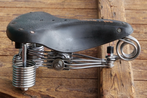 Sattel Herren, REX, Leder schwarz, Gestell verchromt, schwere Ausführung, NOS 